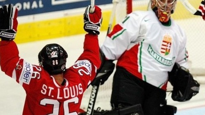 Martins Sentluī atzīmējās ar "hattrick"
Foto: AP