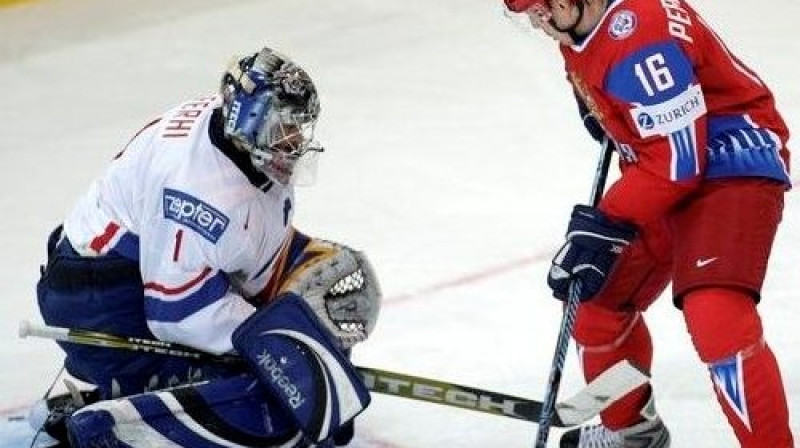 Aleksandrs Perežogins uzbrūk Francijas vārtiem
Foto: AFP