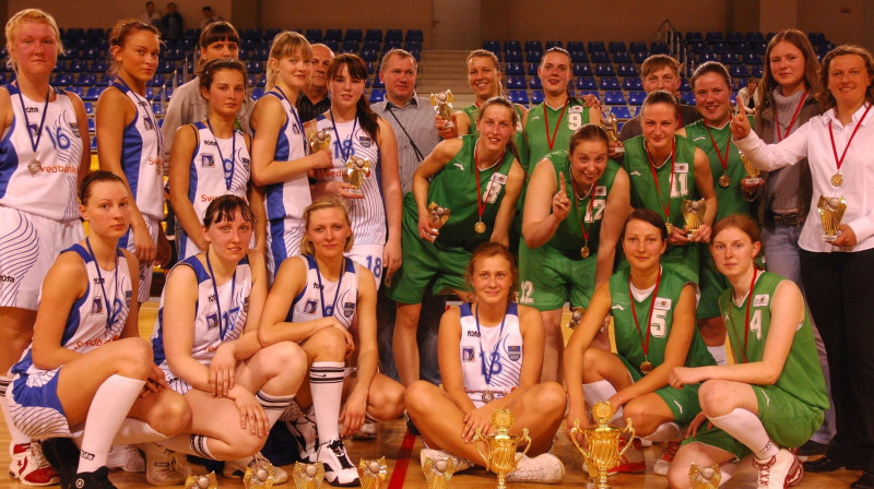 "Daugavpils" un "Utena" spēlētājas
Foto: Viktors Sarvuta
