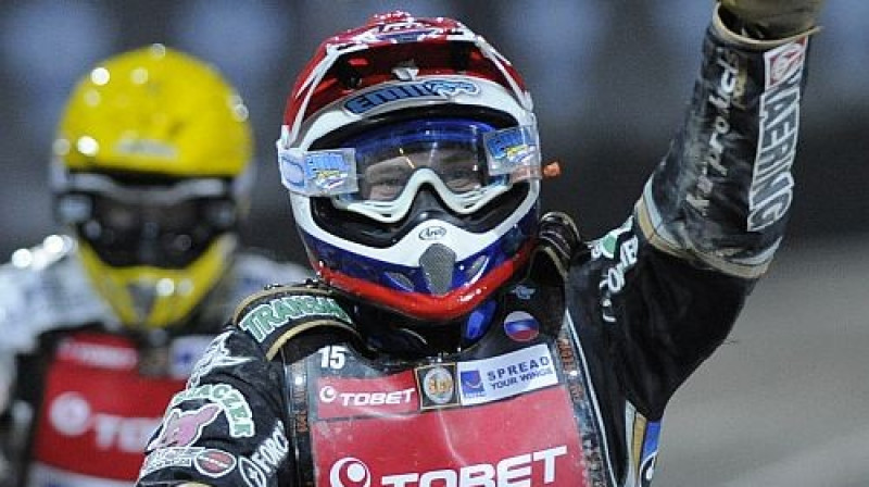 Emīls Saifutdinovs savu uzvaru Zviedrijas Grand Prix izcīņā Gēteborgā veltīja tēva piemiņai.
Foto: AP