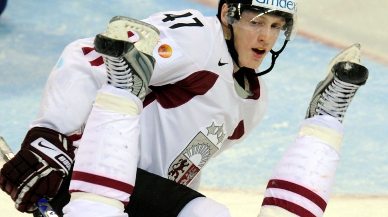 Mārtiņš Cipulis
Romāns Kokšarovs, Sporta Avīze, f64
