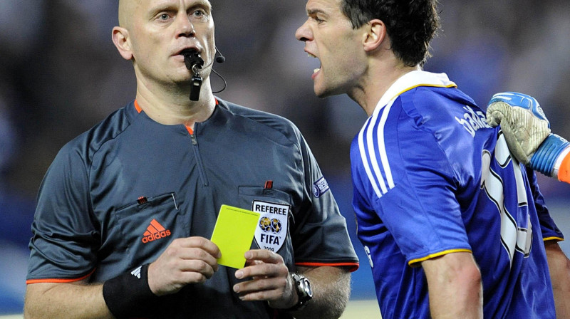 Mihaels Ballaks neapmierināts ar tiesneša Toma Ovrebo lēmumu
Foto: AP