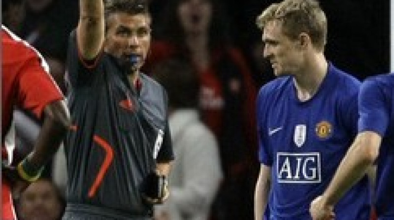 Fletčeram spēlē pret ''Arsenal'' parāda sarkano kartīti
Foto: SCANPIX SWEDEN