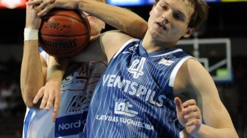 Pāvels Veselovs
Foto: Romāns Kokšarovs, Sporta Avīze, f-64