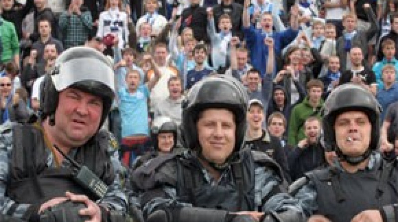 Kārtības sargi Rostovā
Foto:AP