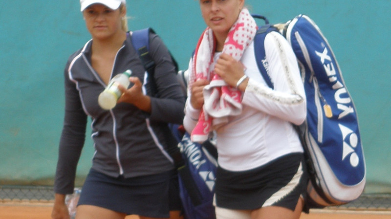 Aleksandra Vozņaka un Līga Dekmeijere
Foto: Rolands Norietis, "Sporta Avīze"