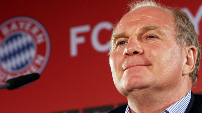 "Bayern" menedžeris Uli Hēness var berzēt rokas
Foto: AP