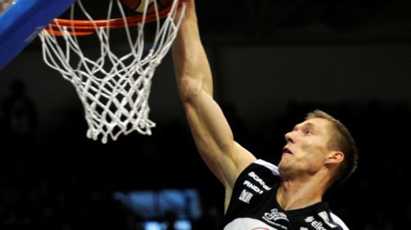 Kaspars Bērziņš 
Foto: Romāns Kokšarovs, Sporta Avīze