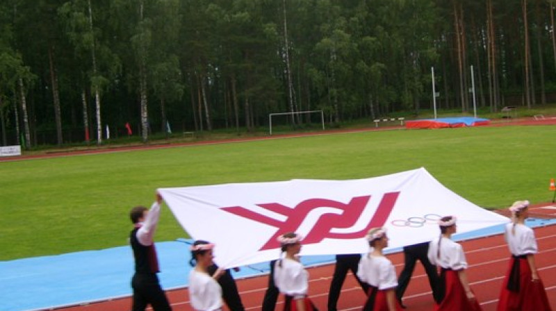 Latvijas Jaunatnes vasaras olimpiādes atklāšana Valmierā (2009)
Foto: valmiera.lv