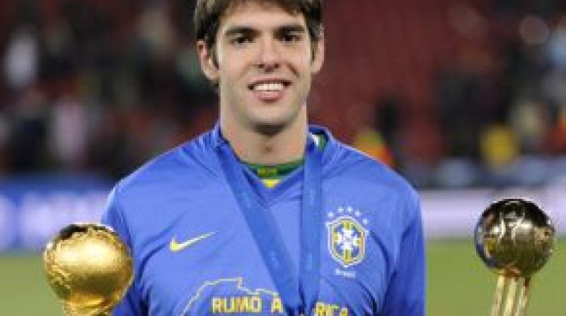 Kakā ar izcīnītajām balvām
Foto: AP