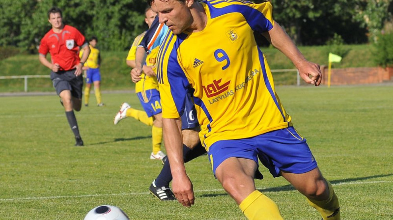 Vīts Rimkus ("FK Ventspils") šodien izcēlās ar 
trim gūtiem vārtiem
Foto: Romualds Vambuts, eSports.lv