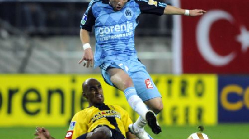 Metjū Valbuena dodas uzbrukumā
Foto: AFP