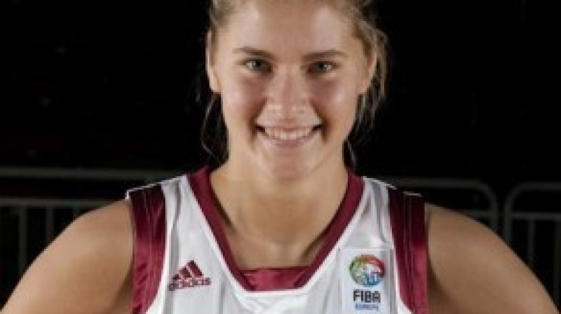 Elīna Babkina
foto:EuroBasketWomen2009.com