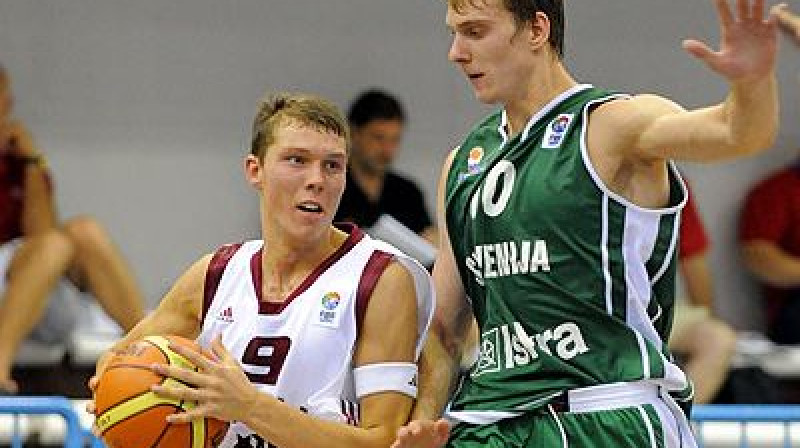 Dairis Bertāns slovēņu grozā sabēra 29 punktus
Foto: FIBA Europe