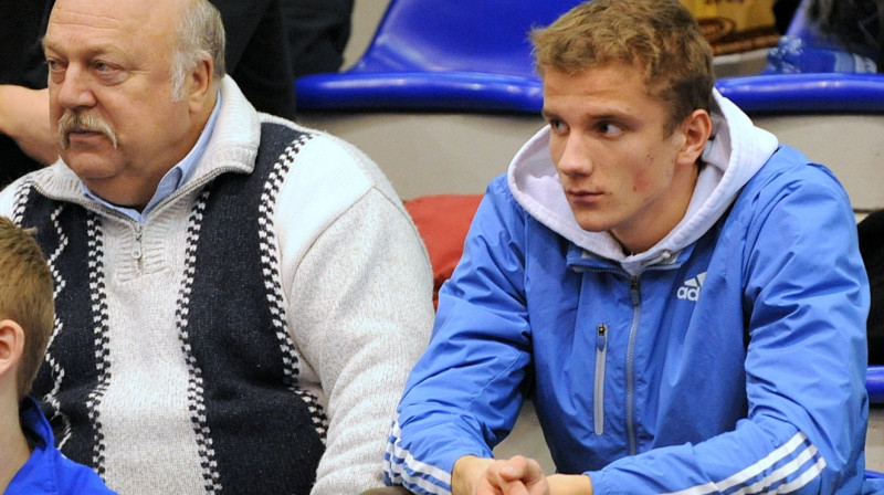 Treneris Uldis Kurzemnieks un Jānis Leitis
Foto: Juris Bērziņš-Soms, "Sports"