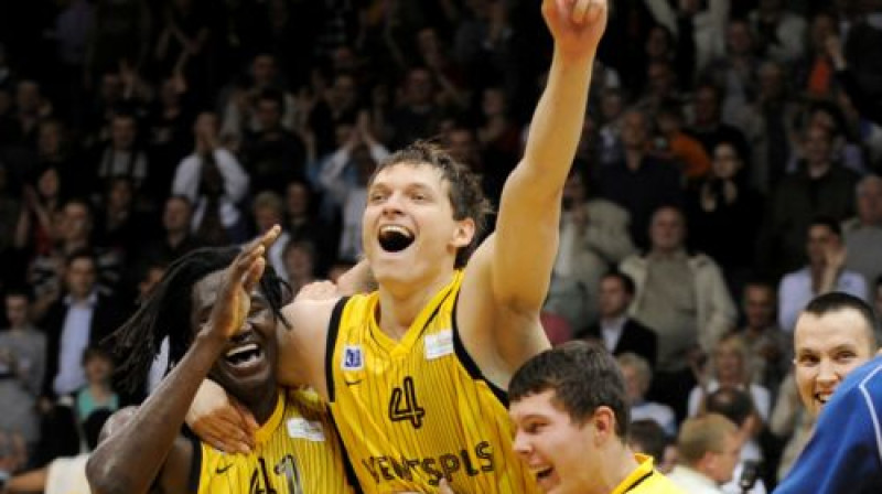 Pāvels Veselovs
Foto: Romāns Kokšarovs, Sporta Avīze, f64