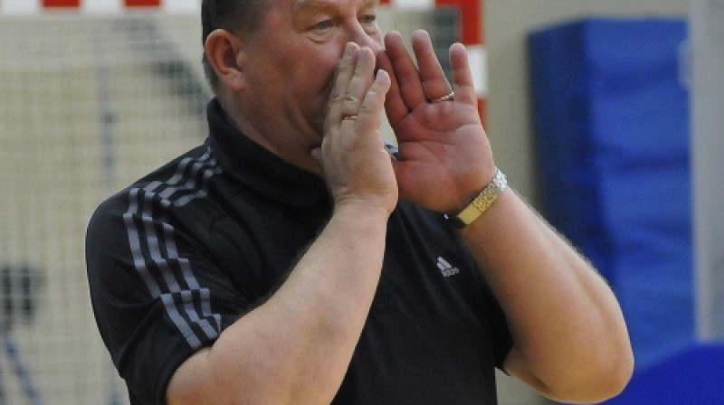 VEF-LSPA galvenais treneris Jānis Rimbenieks 
Foto: Romualds Vambuts