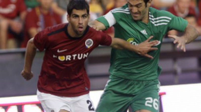 Epizode no spēles starp "Sparta" un "Panathinaikos" komandām
Foto: AP