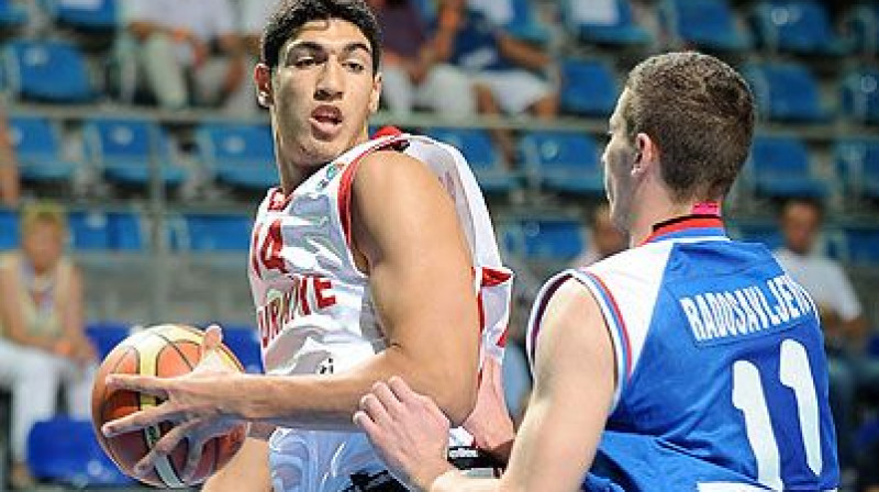 Eness Kanters (ar bumbu)
Foto: FIBA Europe