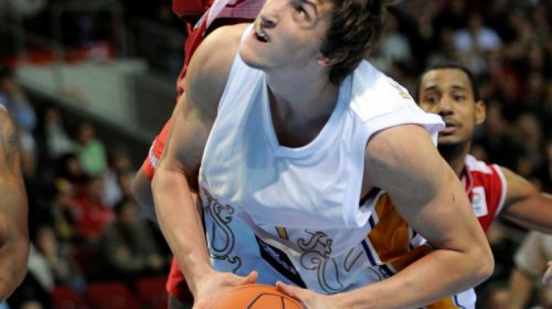 Ernests Kalve
Foto: Romāns Kokšarovs, Sporta Avīze, f64