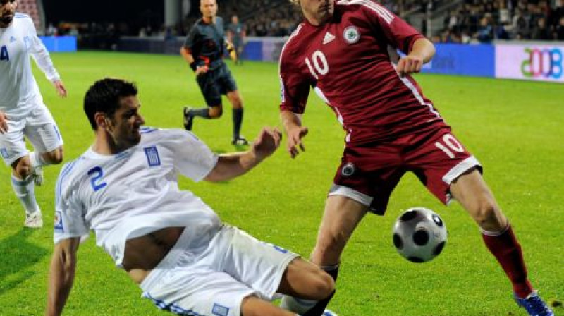 Andrejs Rubins spēlē pret Grieķiju
Foto: Romāns Kokšarovs, Sporta Avīze, f64