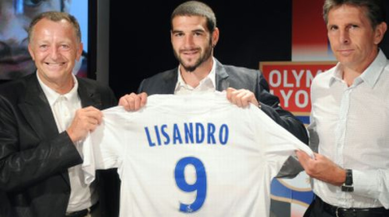 Šovakar Lisandro, visticamāk, laukumā nedosies
Foto: AFP