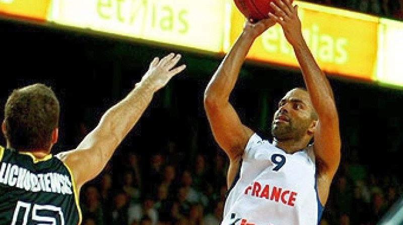 Tonijs Pārkers guva 23 punktus un atdeva piecas rezultatīvas piespēles.
Foto:fibaeurope.com