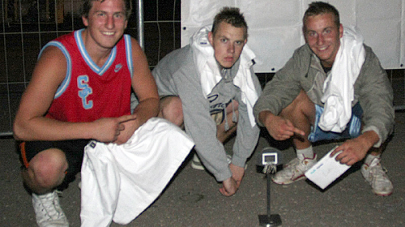 "Ghetto basket" čempioni "Piena puikas"
Foto: Renārs Buivids