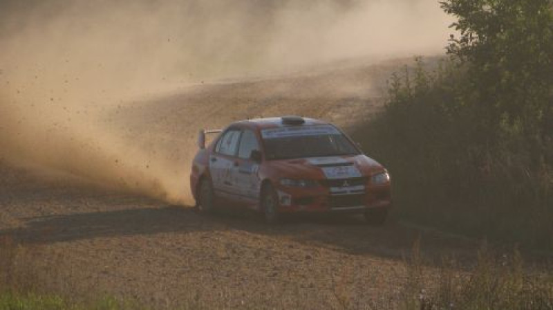 Andis Neikšāns/Pēteris Dzirkals ''Aukštaitija 2009” rallijā
Foto: Raimonds Ziediņš, eSports.lv