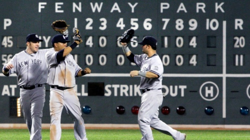 Ņujorkas "Yankees" svin uzvaru
Foto: AFP