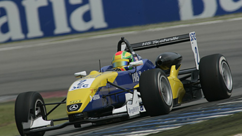 Haralds Šlēgelmilhs pie "HS Technik" komandas stūres
Foto: www.formel3.de