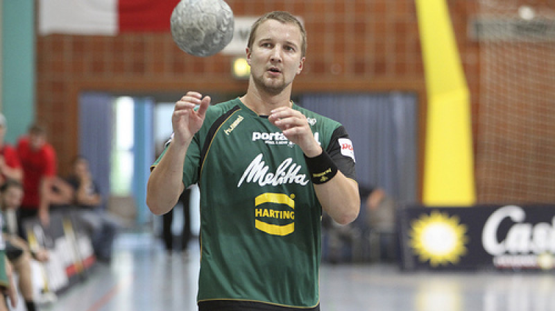 Evars Klešniks un Mindenas komanda Vācijas handbola 2. bundeslīgas čempionāta pirmo riņķi pabeidza pirmajā trijniekā un, iespējams, pat būs pirmajā vietā... 
Foto: gwd-minden.de