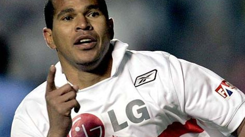 Aloizio: ''Turpmāk – nekādu košļājamo gumiju!''
Foto: AP