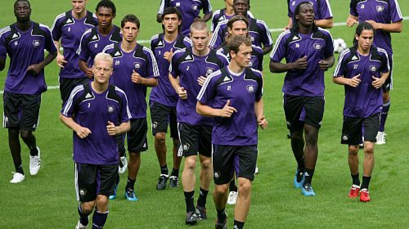 Pašreizējie čempionāta līderi - ''Anderlecht'' futbolisti
Foto: AFP
