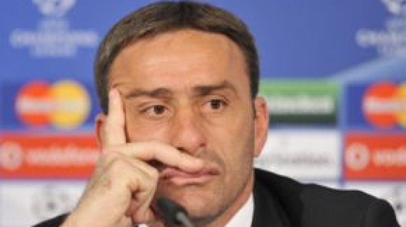 Paulu Bentu šosezon nav bijis daudz iemeslu priecāties
Foto: AFP