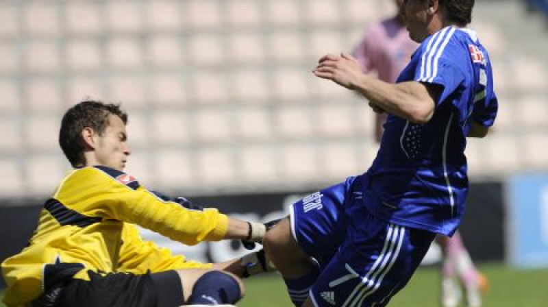 Edgars Portnojs cīņa ar Marianu Paharu
Foto: Romans Kokšarovs, f64, Sporta Avīze