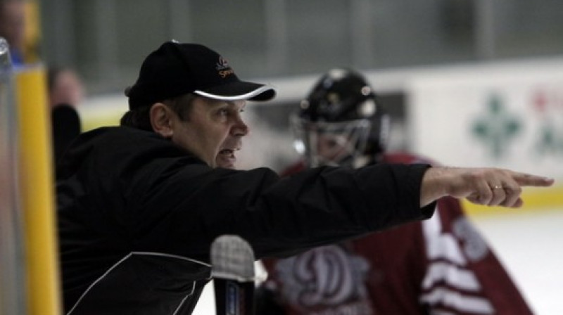 Leonīds Beresņevs pēc 16 gadiem atkal vadīs Latvijas U-18 izlasi.
Foto: Romāns Kokšarovs, Sporta Avīze, f64