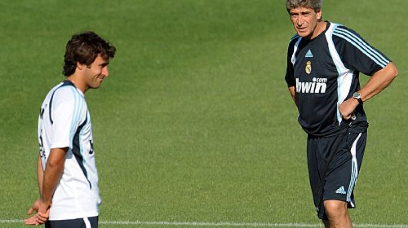 Rauls un Manuels Pelegrini treniņa laikā
Foto: AFP