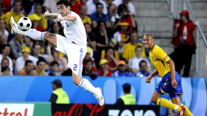 Giurkas Seitaridis spēlē pret Zviedriju 2008. gada Eiropas čempionātā
Foto: AFP