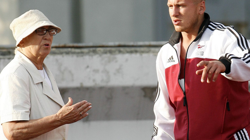 Valentīna Eiduka un Vadims Vasiļevskis
Foto: Romāns Kokšarovs, Sporta Avīze, f64