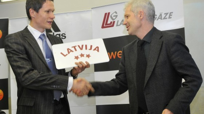 Edgars Šneps un Ainars Zvirgzdiņš
Foto: Romualds Vambuts, SportaCentrs.com