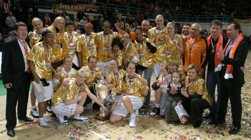 UGMK 2009. gada 28. aprīlī triumfēja Krievijas čempionātā
Foto: basket.ugmk.com