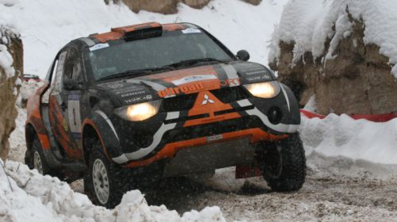 Miroslavs Zapletals piedaloties FIA bajas Starptautiskā čempionāta 1.posmā Krievijā, Sankt-Pēterburgā, kur izcīnīja 3. vietu. 
Foto: Iveta Kaminska (AutoEuro)
