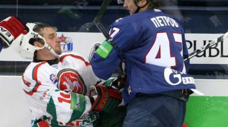 Pēc "SKA" un "AK Bars" spēles Viļņā lietuvieši jau runā par savu komandu KHL.
Foto: khl.ru