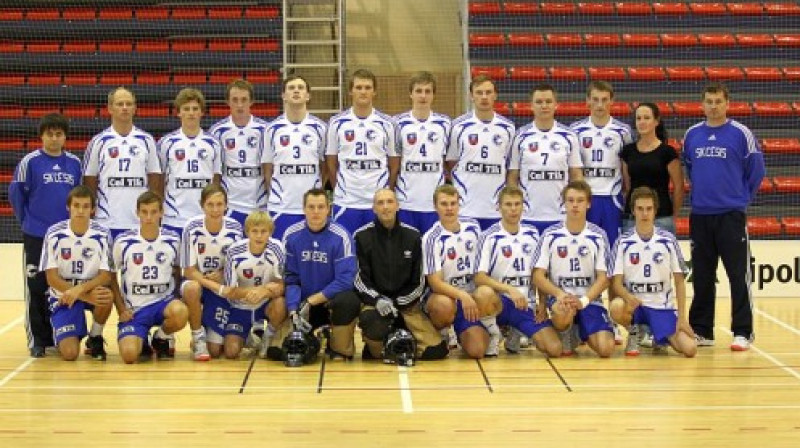 Florbola komanda "Lekrings"
Foto: www.skcesis.lv