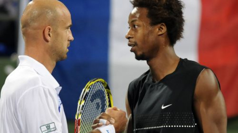 Ivans Ļubičičs un Gaels Monfīss
Foto: AFP/Scanpix