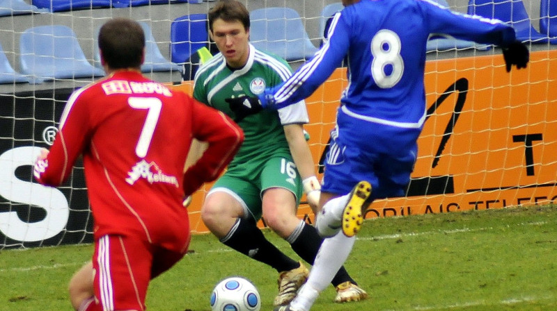 Deniss Rakels ar bumbu
Foto: Romualds Vambuts, Sportacentrs.com