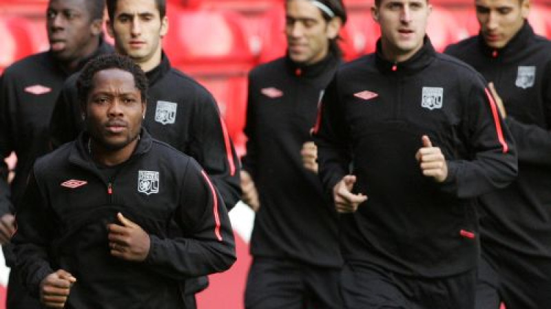 "Olympique" futbolisti treniņā
Foto: Scanpix Sweden