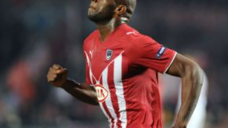 "Bordeaux" aizsargs Mikaels Siani
Foto: AFP/Scanpix