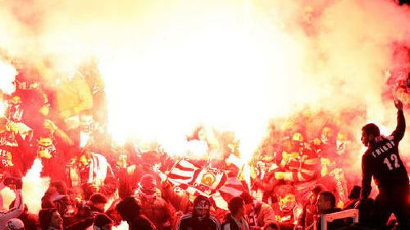 "Besiktas" fani Volfsburgā
Foto: AFP/Scanpix